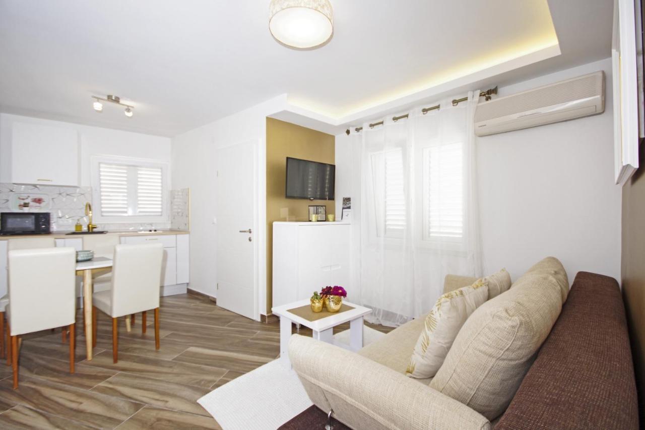 Apartments by the sea Baska Voda, Makarska - 17570 Exteriör bild