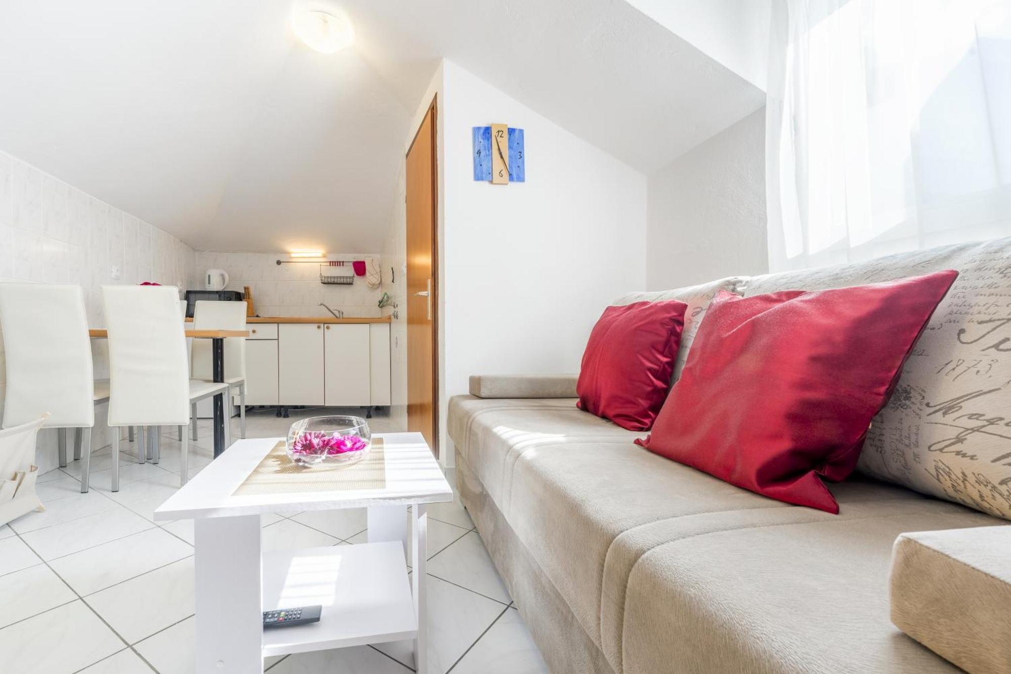 Apartments by the sea Baska Voda, Makarska - 17570 Rum bild