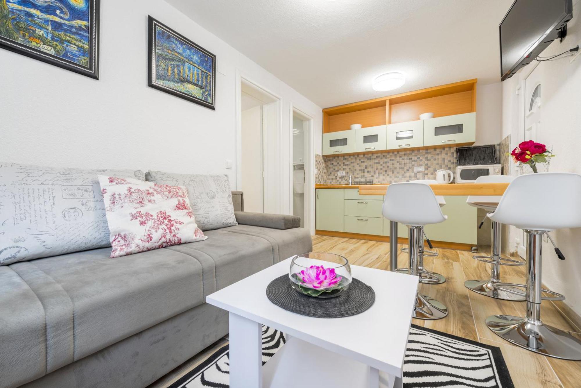 Apartments by the sea Baska Voda, Makarska - 17570 Rum bild